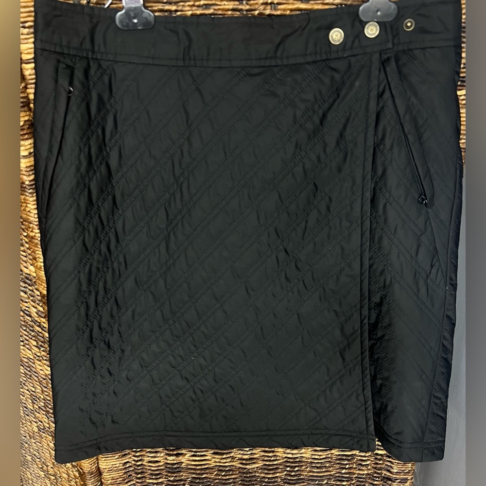 sahalie-‎ Black skirt, Size: Medium, Black quilted, Pre-Owned